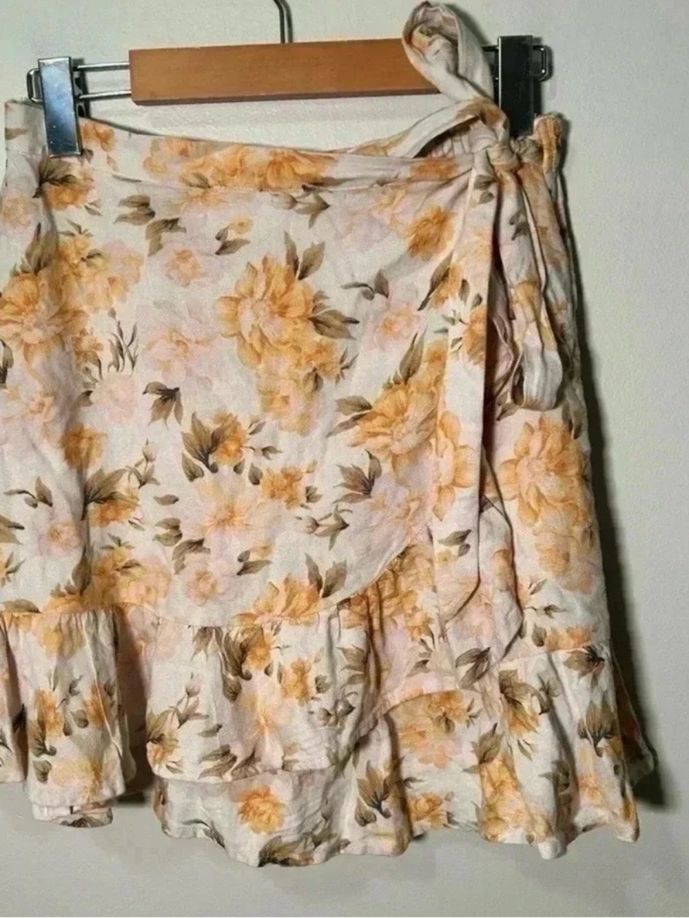 American Eagle 🦅 floral wrap skirt  M - Picture 2 of 5